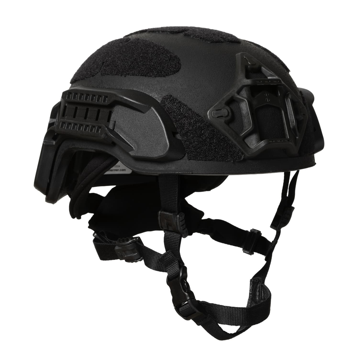HighCom Striker BOLTLESS ACHHC is a high-cut combat helmet tested to NIJ IIIA standards. Features a Summit Shroud, D3O Halo pads, integrated rail system, 6piece loop, a bungee retention system and a 4-point boltless harness for a secure fit UN Blue, Small